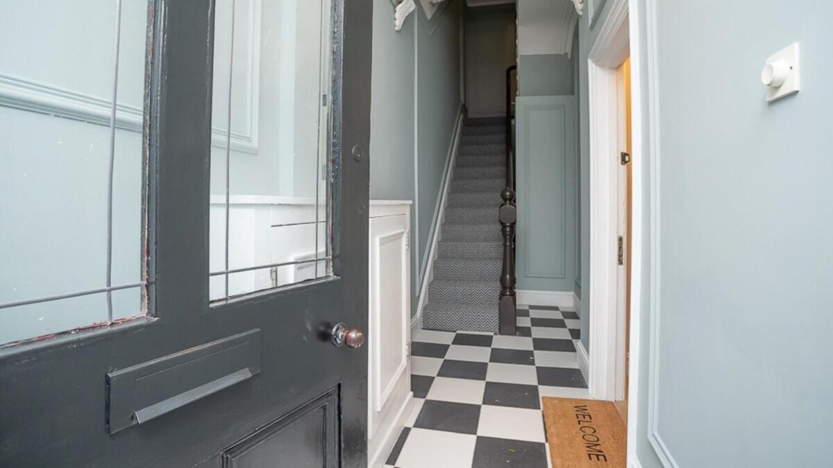 Modern 2 Bdr Apartment At Queens By Belfast City Breaks Bilik gambar